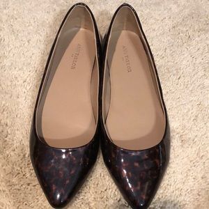 Ann Taylor flats